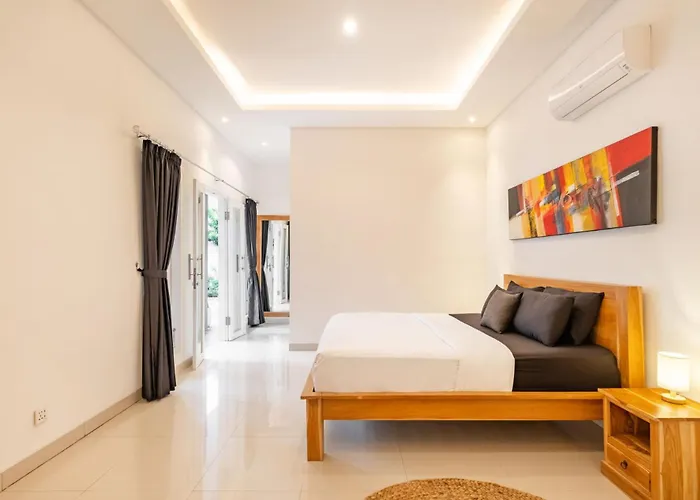 Villa Amazing In Oberoi Location *