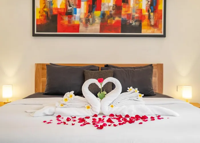Villa Amazing In Oberoi Location *